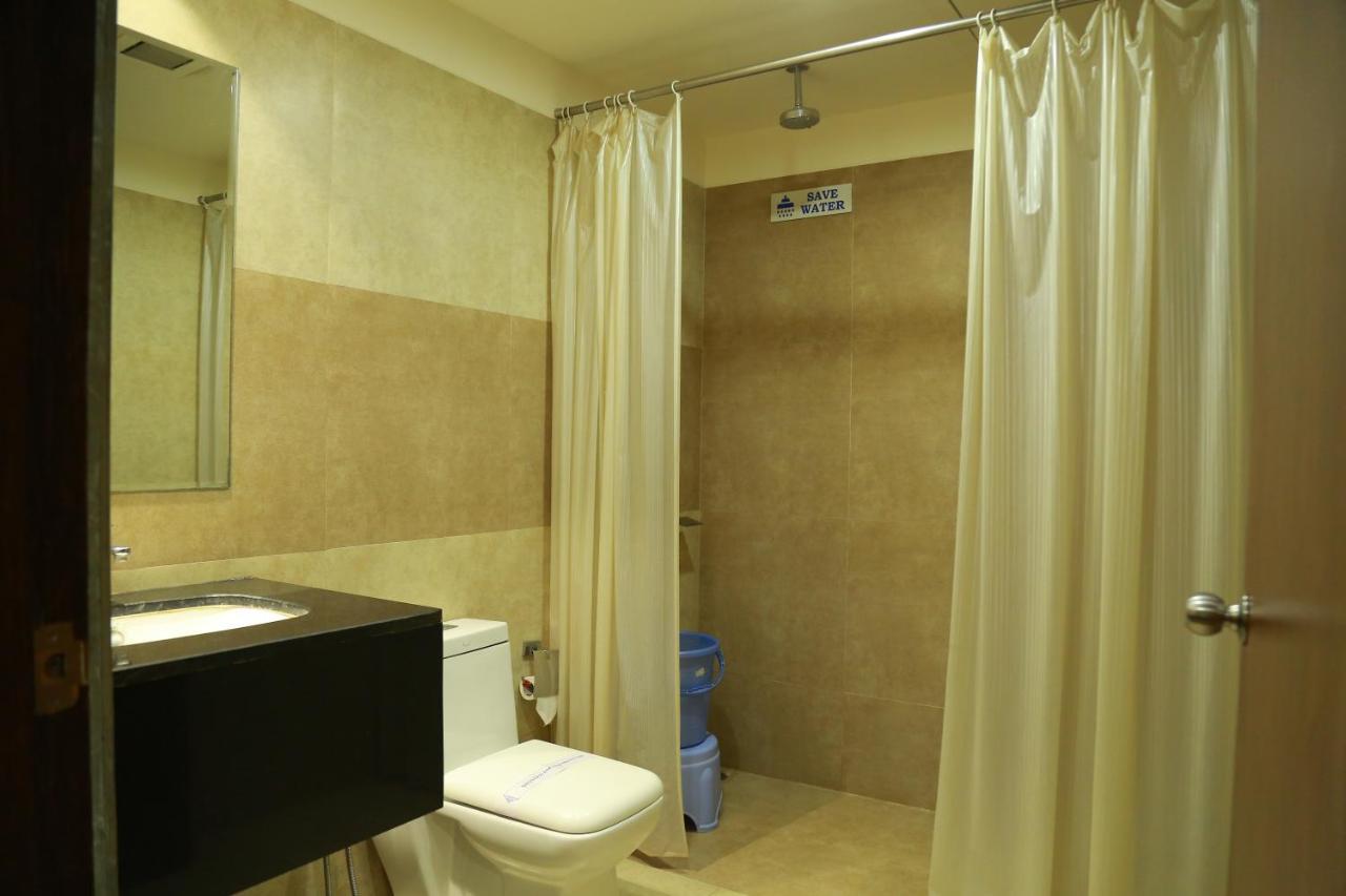 Hotel Shubham Palace Хидерабад Екстериор снимка