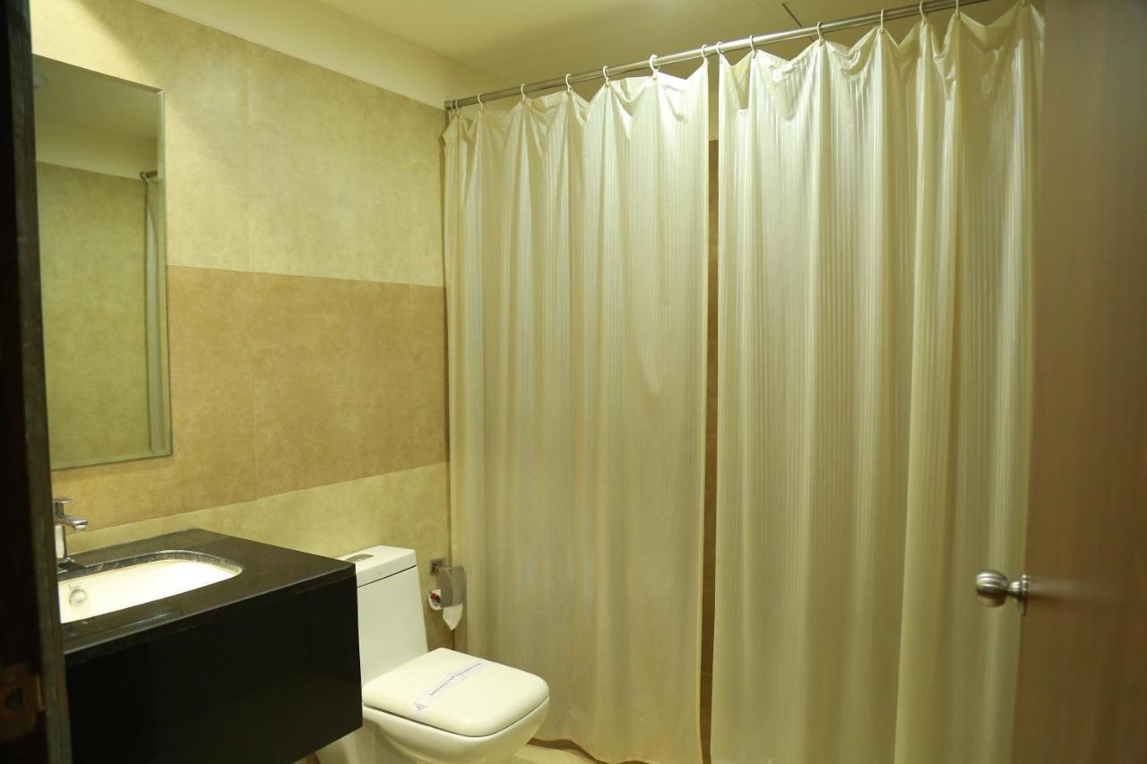 Hotel Shubham Palace Хидерабад Екстериор снимка